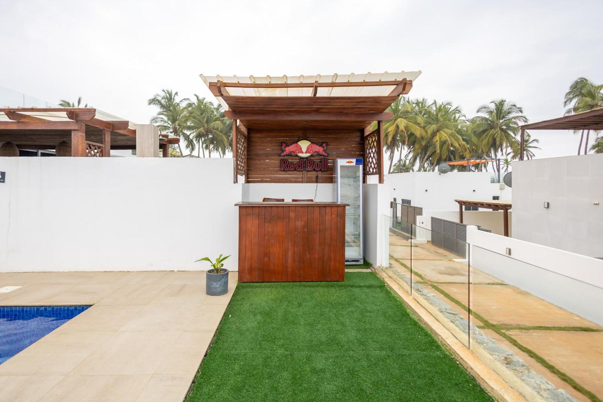 Tills Beach Resort Gomoa Fetteh Exterior foto